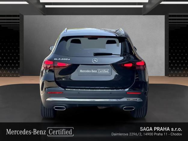MERCEDES-BENZ GLA GLA 200 d AMG Style Edition (4/18)