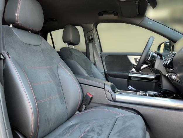 MERCEDES-BENZ GLA GLA 200 d AMG Style Edition (16/18)