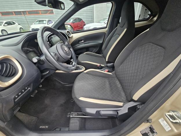 TOYOTA Aygo X 1.0 VVT-i 72 Design S-CVT   