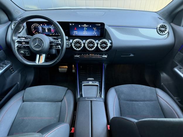 MERCEDES-BENZ GLA 200 d AMG Line  