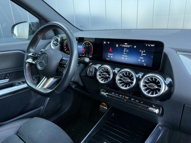 MERCEDES-BENZ GLA 200 d AMG Line  