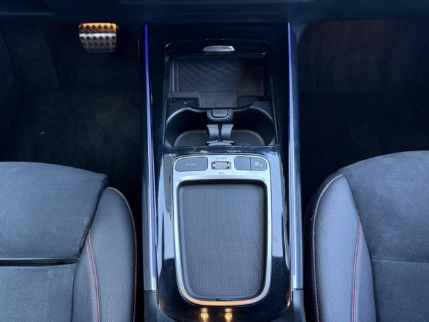 MERCEDES-BENZ GLA 200 d AMG Line  