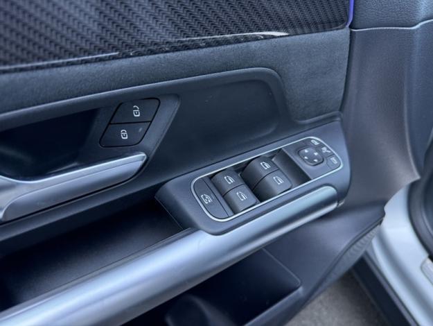 MERCEDES-BENZ GLA 200 d AMG Line  