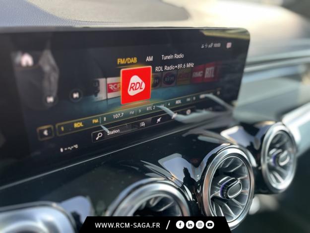 MERCEDES-BENZ GLB 200 d AMG Line  