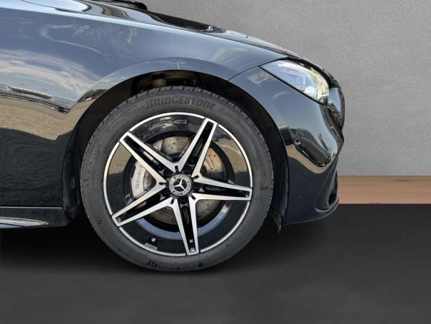 MERCEDES-BENZ  Třídy C C 200 4MATIC AMG Night (9/18)