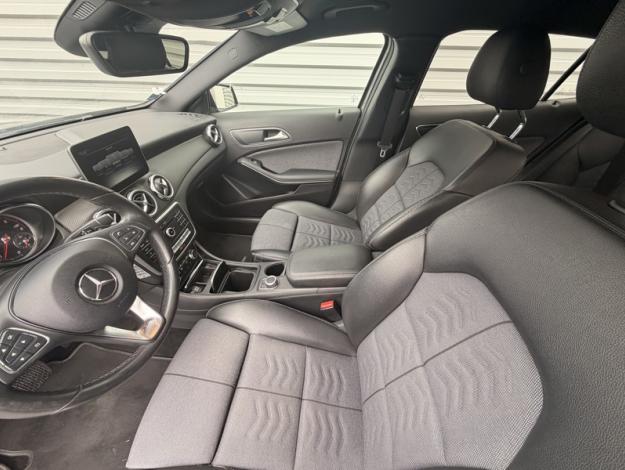 MERCEDES-BENZ GLA 180 d Inspiration  