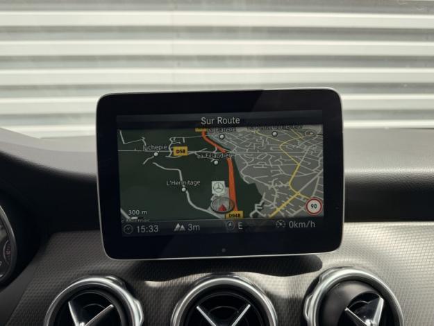 MERCEDES-BENZ GLA 180 d Inspiration  
