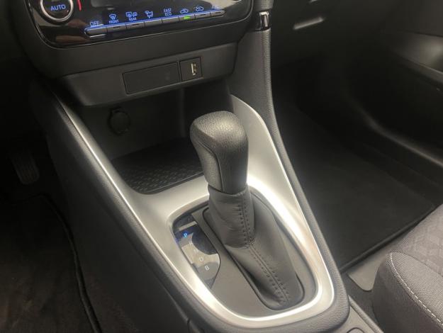 TOYOTA Yaris 116h Dynamic  