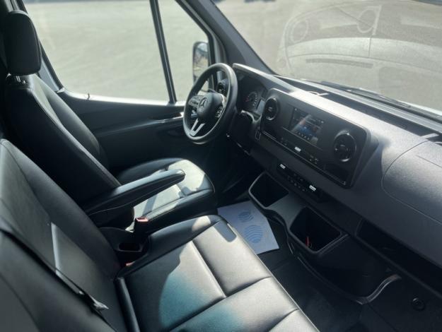 MERCEDES-BENZ  Sprinter 317 CDI 43 3T5 First Propulsion 9G-  