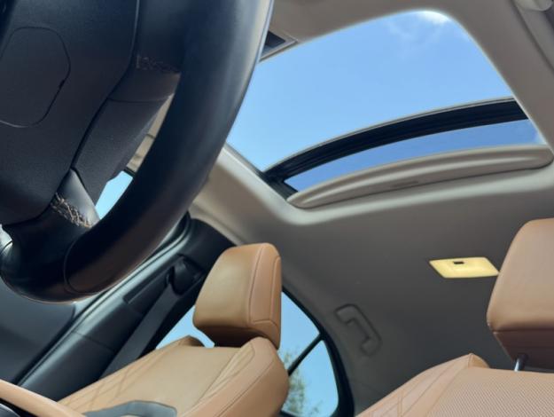 LEXUS UX 2.0 250H 2WD Executive  