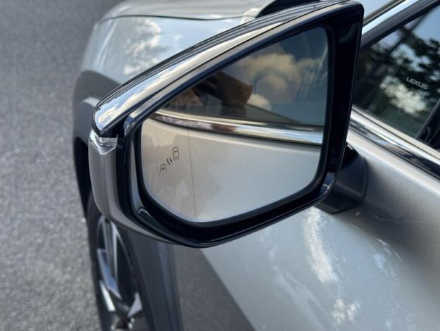 LEXUS UX 2.0 250H 2WD Executive  