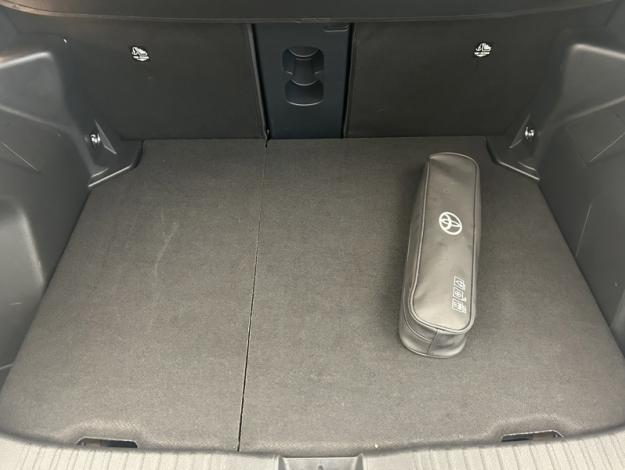 TOYOTA Yaris Cross 1.5 130H DESIGN   PACK CARGO