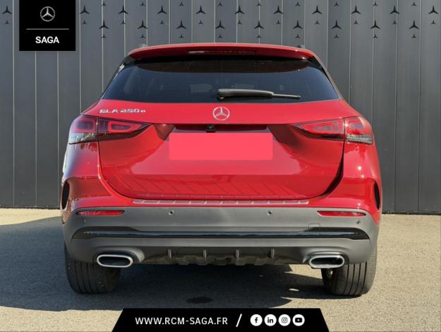 MERCEDES-BENZ GLA 250 e AMG Line  
