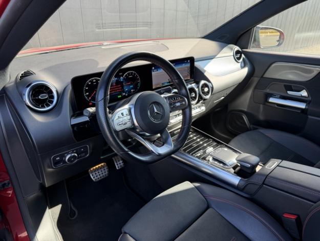 MERCEDES-BENZ GLA 250 e AMG Line  