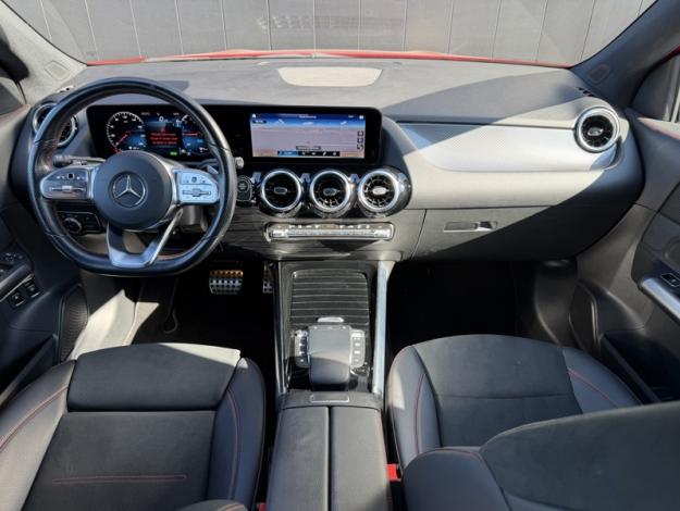 MERCEDES-BENZ GLA 250 e AMG Line  