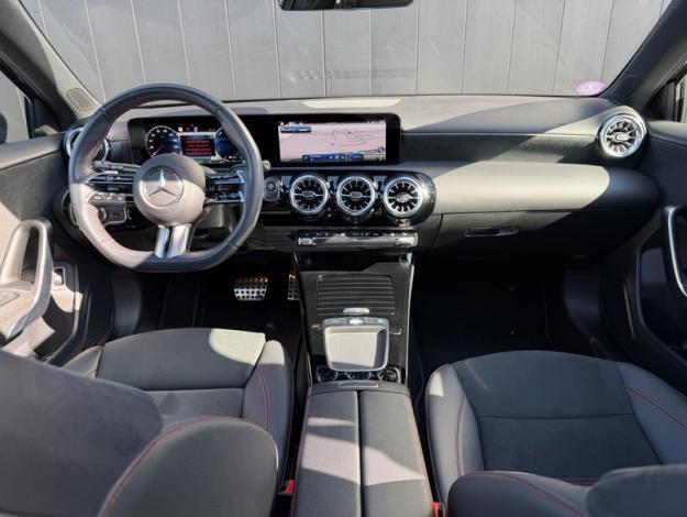 MERCEDES-BENZ Classe A 250 e AMG Line  