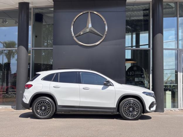 MERCEDES-BENZ EQA 250+ AMG Line  EQA 250+ AMG Line