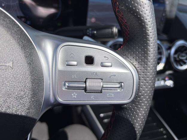 MERCEDES-BENZ EQA 250+ AMG Line  EQA 250+ AMG Line