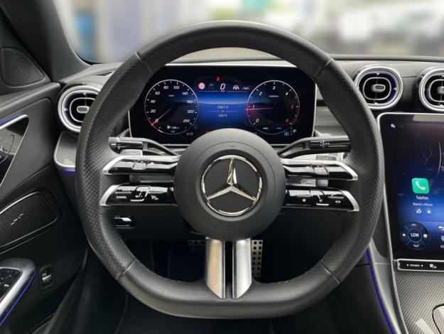 MERCEDES-BENZ  Třídy C C 220 d 4MATIC AMG Night (11/18)