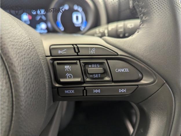 TOYOTA Yaris Hybride 116h Design  Pack RDS