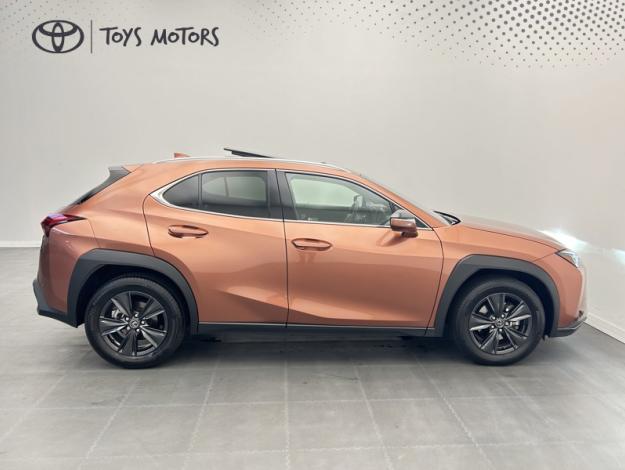LEXUS UX 300h 2WD Luxe  TO + Pack Techno
