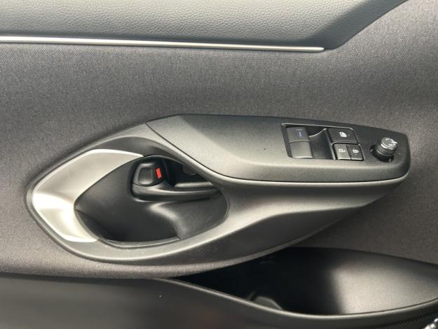 TOYOTA Yaris 116h Dynamic  