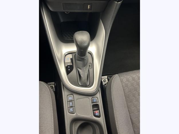 TOYOTA Yaris 116h Dynamic  