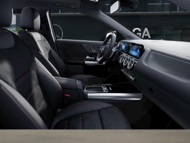 MERCEDES-BENZ GLA-Klasse GLA 180 Off-Roader