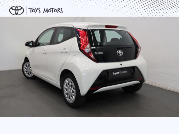 TOYOTA Aygo 1.0 VVT-i x-play  