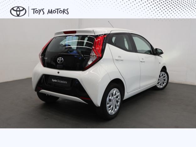 TOYOTA Aygo 1.0 VVT-i x-play  