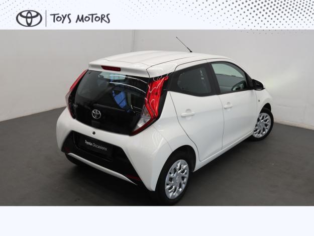 TOYOTA Aygo 1.0 VVT-i x-play  