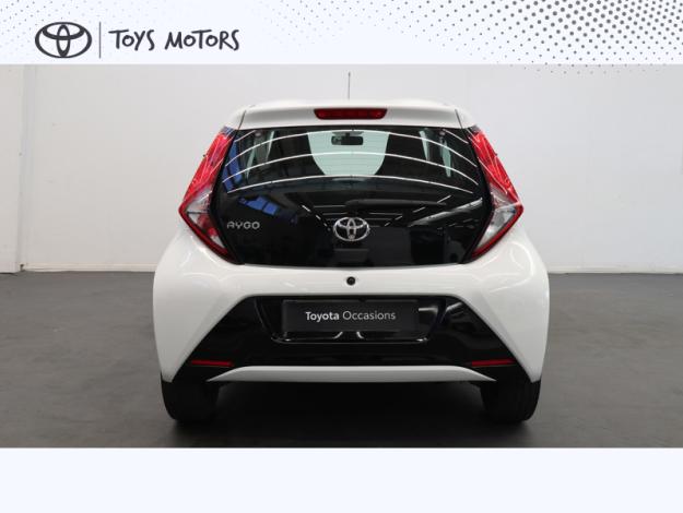 TOYOTA Aygo 1.0 VVT-i x-play  