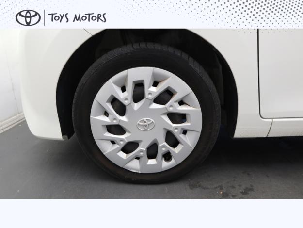 TOYOTA Aygo 1.0 VVT-i x-play  