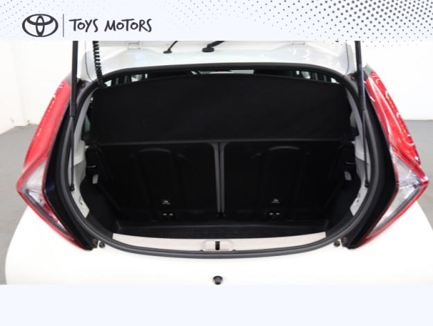 TOYOTA Aygo 1.0 VVT-i x-play  