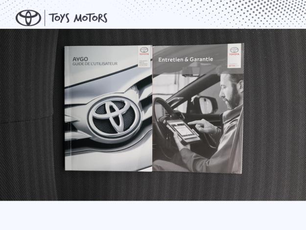 TOYOTA Aygo 1.0 VVT-i x-play  