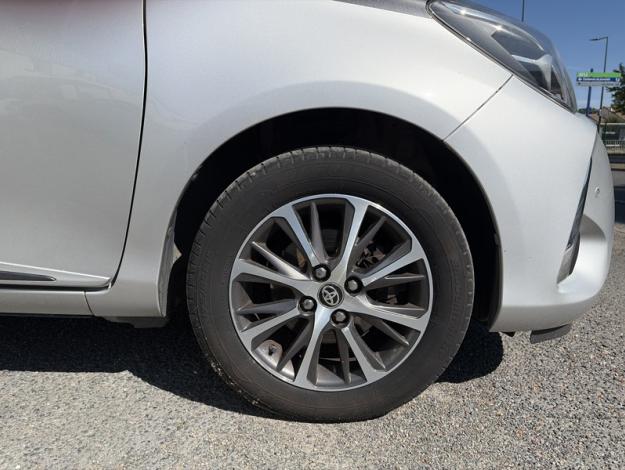 TOYOTA Yaris 110 VVT-i CVT Design connect Y20 / Pack confort  