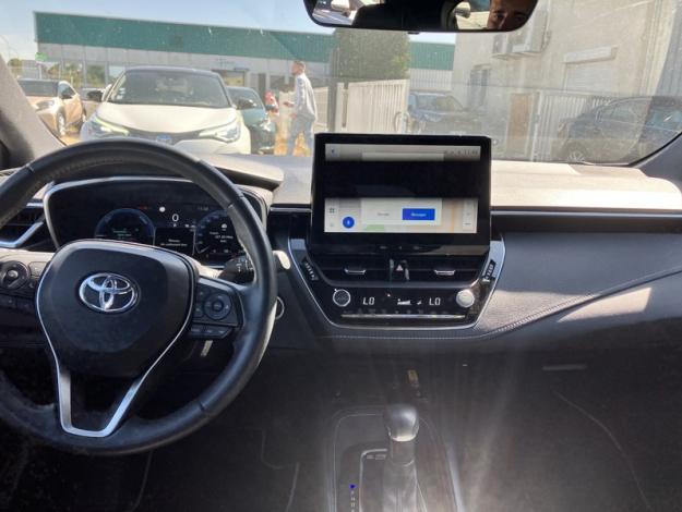 TOYOTA Corolla Hybride 1.8L 140h Design / Pack confort  