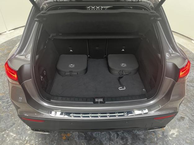 MERCEDES-BENZ GLA 250 e Progressive Line  