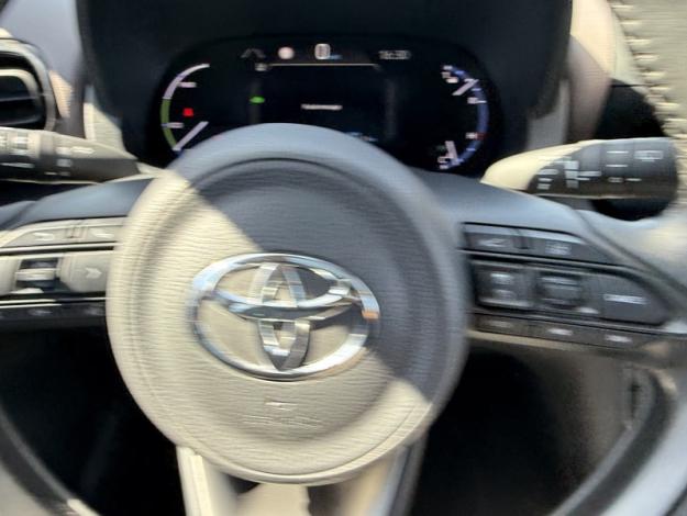 TOYOTA Yaris Cross 1.5 HYBRID 116H COLLECTION   PANO