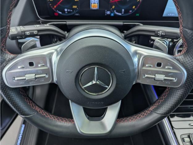 MERCEDES-BENZ GLA 200 AMG Line  