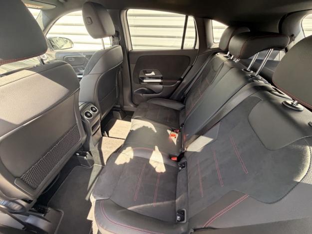 MERCEDES-BENZ GLA 250 e AMG Line  