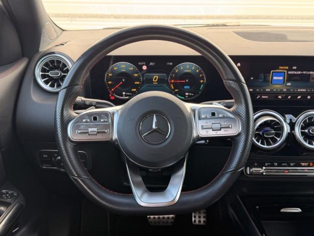 MERCEDES-BENZ GLA 250 e AMG Line  