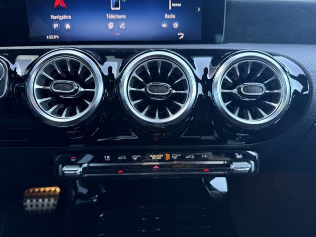 MERCEDES-BENZ Classe A 180 d AMG Line  