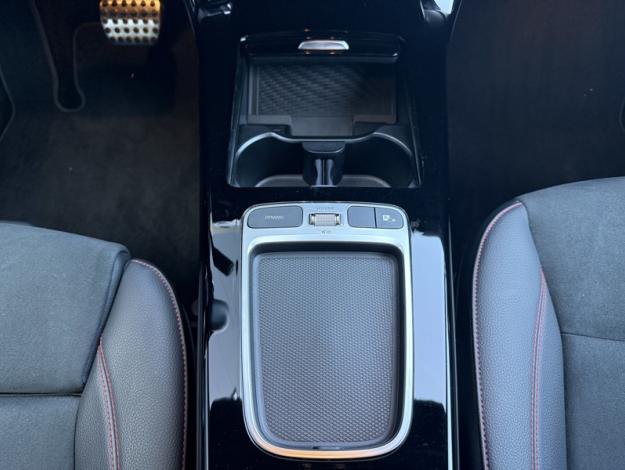 MERCEDES-BENZ Classe A 180 d AMG Line  