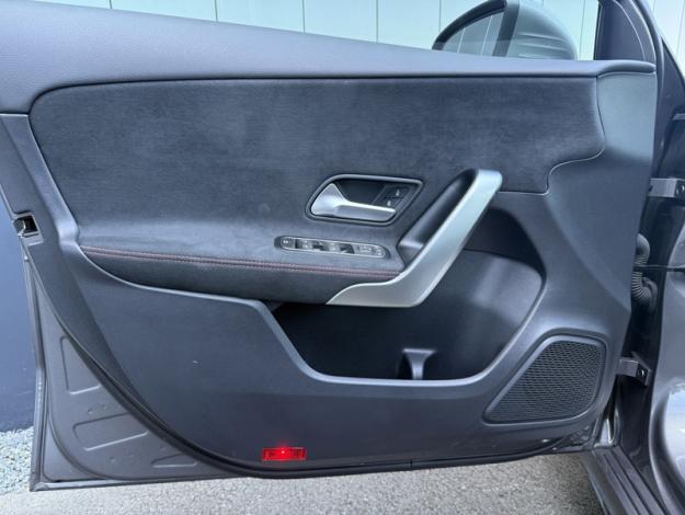 MERCEDES-BENZ Classe A 180 d AMG Line  