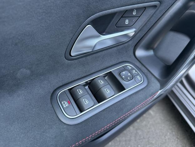 MERCEDES-BENZ Classe A 180 d AMG Line  