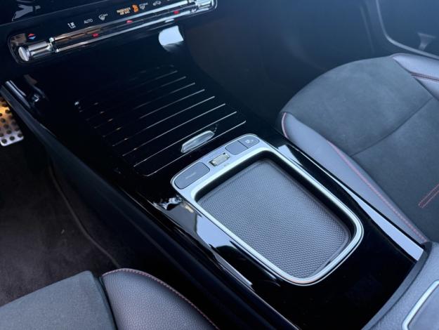 MERCEDES-BENZ Classe A 180 d AMG Line  