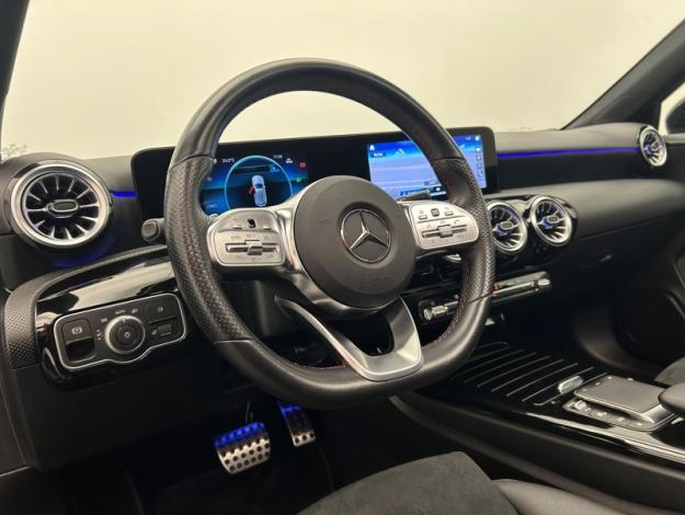 MERCEDES-BENZ Classe A 180 AMG Line  