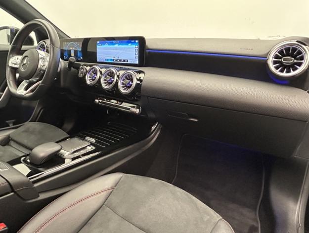 MERCEDES-BENZ Classe A 180 AMG Line  