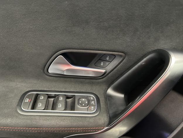 MERCEDES-BENZ Classe A 180 AMG Line  